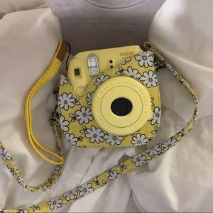 INSTAX MINI YELLOW CAMERA